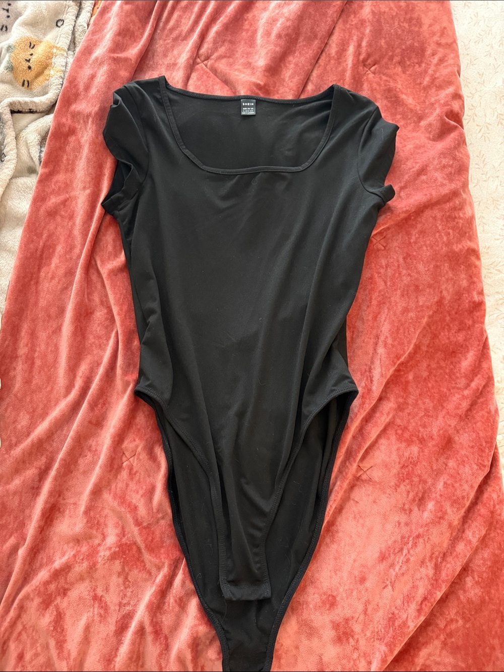 SHEIN Black Short Sleeve Scoop Neck Bodysuit